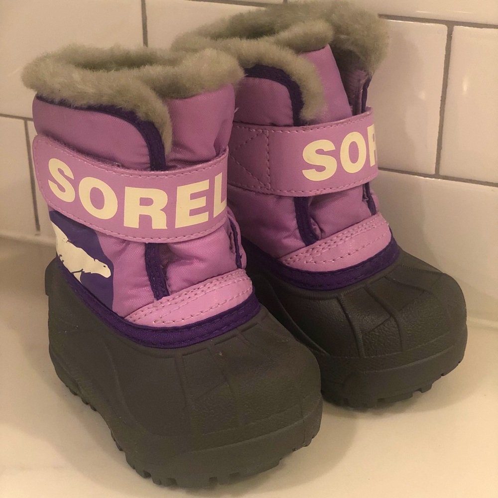 Girls Sorel Commander snow boots
